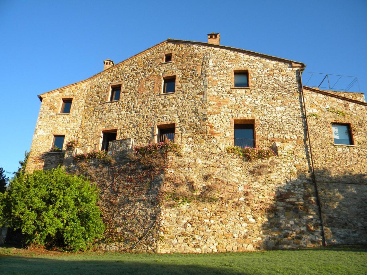 Agriturismo Tenuta Il Tasso Rapolano Terme Kültér fotó